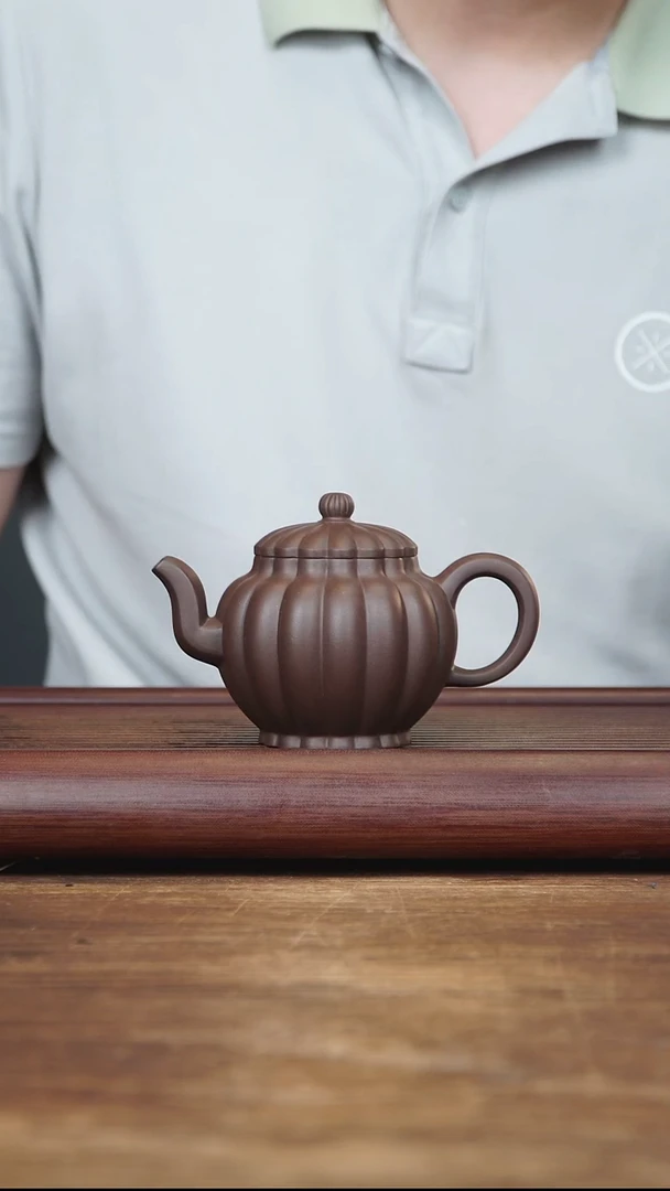 茶壶紫砂190ml 筋纹宫灯 紫泥