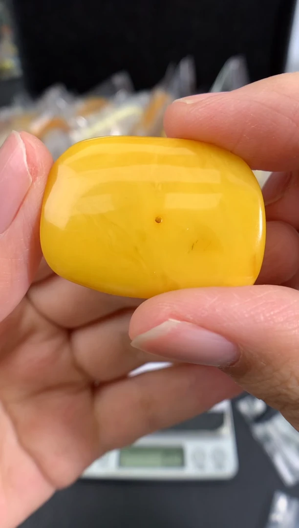 蜜蜡未镶嵌珠宝奇石1