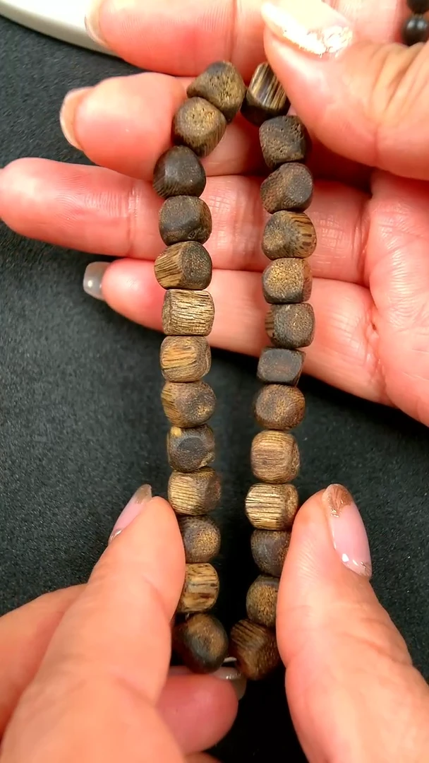 【闪购商品】沉香手串纯天然白奇楠随型多样性发一