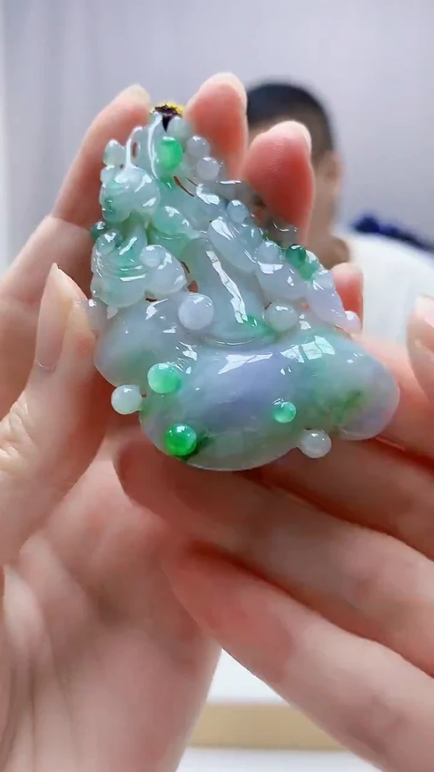 未镶嵌定制翡翠4898zm-毛货挂件157瓜