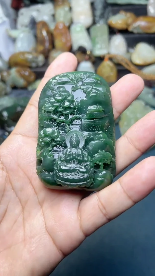 未镶嵌和田玉把件-
