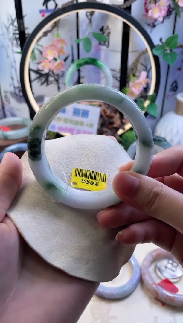 未镶嵌手镯翡翠3  翡翠手镯 58