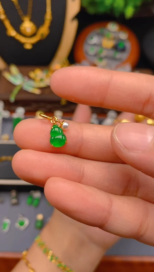 【闪购商品】翡翠吊坠(不含链)银S925镶嵌葫芦万能扣