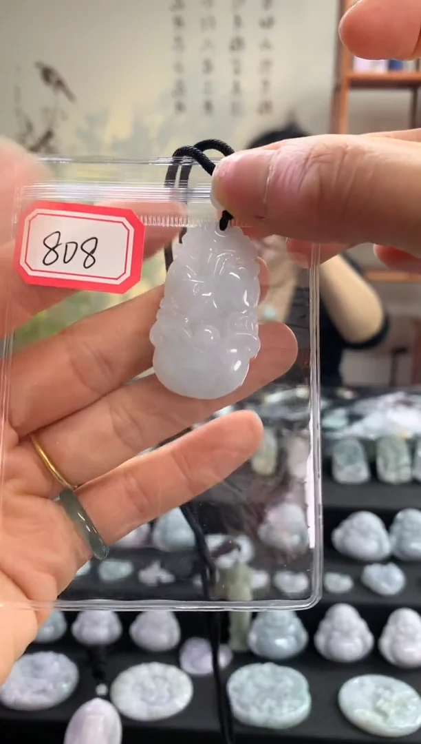 【闪购商品】翡翠颈饰未镶嵌兔808