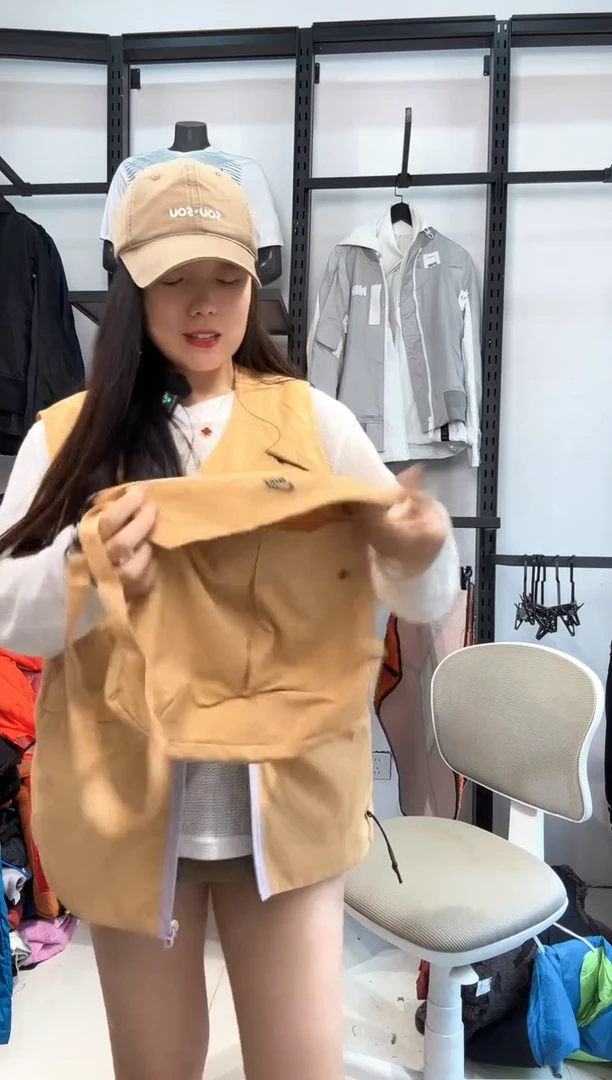 2374 编码  瑕疵直播间过款为准 尺码L175