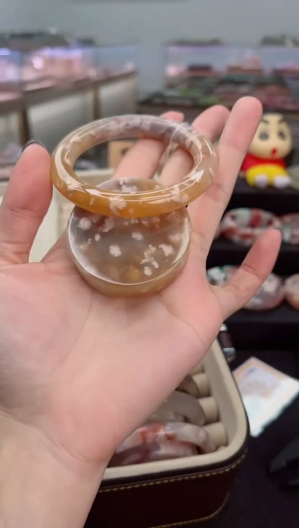 石英质玉手镯未镶嵌52圈口（赠品镯心）3984514