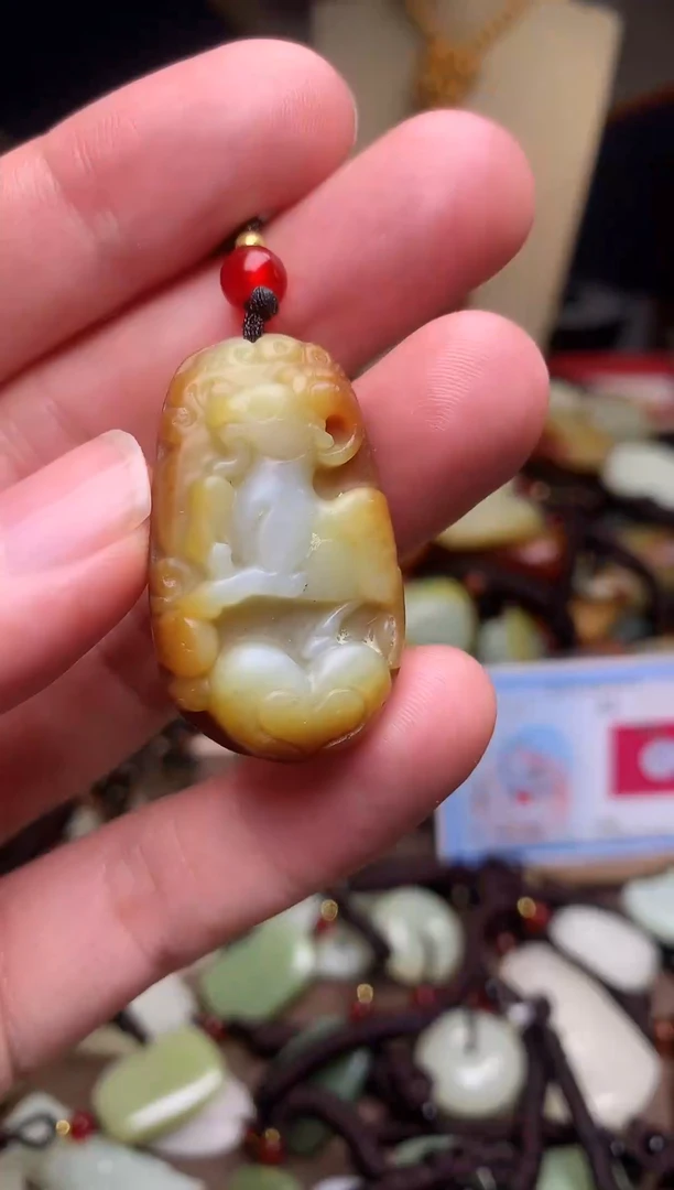 颈饰未镶嵌和田玉新疆料青海料清水和田玉吊坠