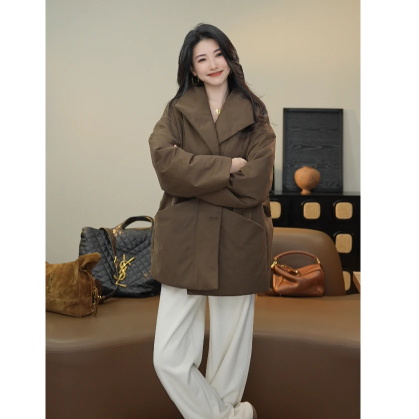 小乖逃时尚长款咖色外套咖色ET绒通勤风秋冬宽松百搭款N95307