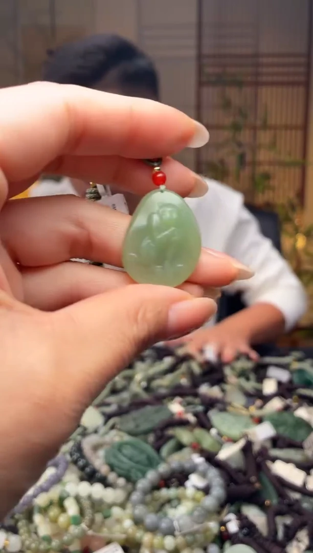 颈饰未镶嵌和田玉多样性发货，拍一发一