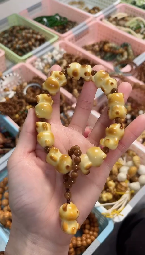 【闪购商品】菩提根/象牙果手串小熊手持