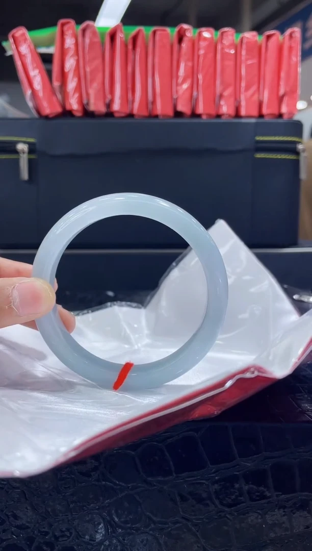 未镶嵌手镯翡翠3