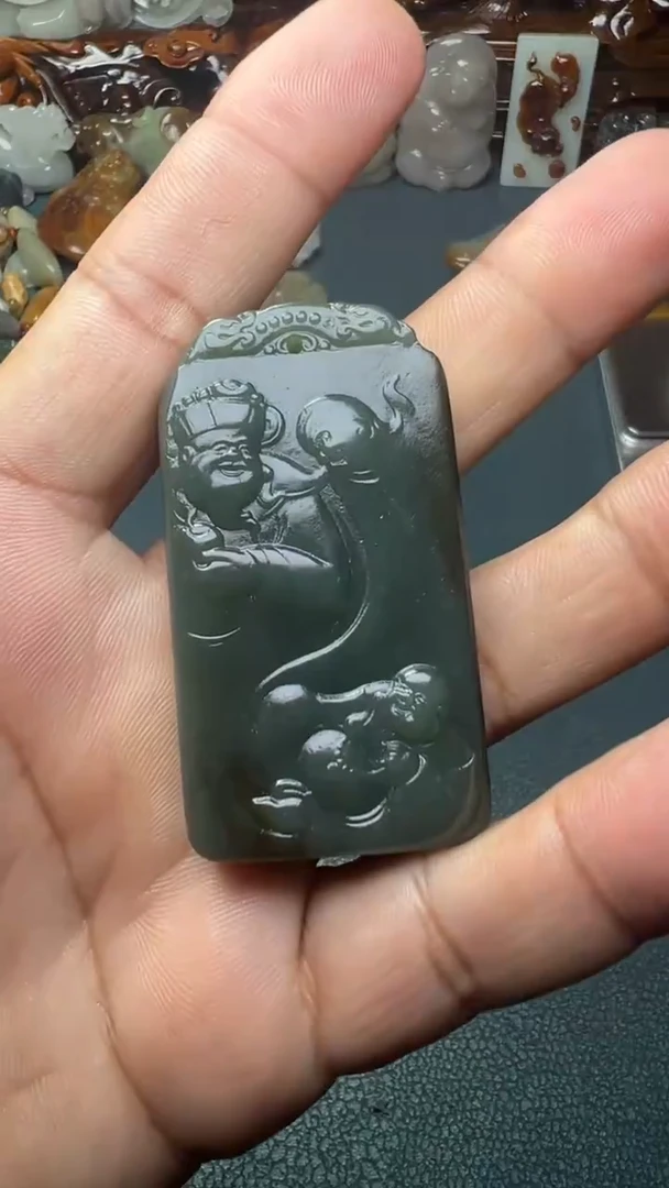 未镶嵌和田玉挂件-