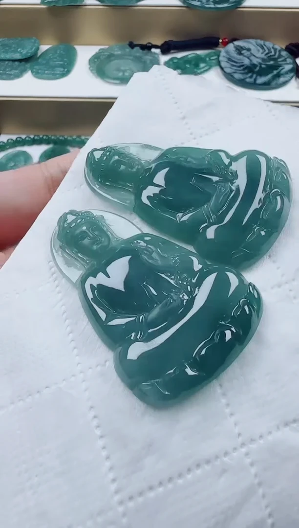 翡翠未镶嵌颈饰素衣多样性发货随机一件发货