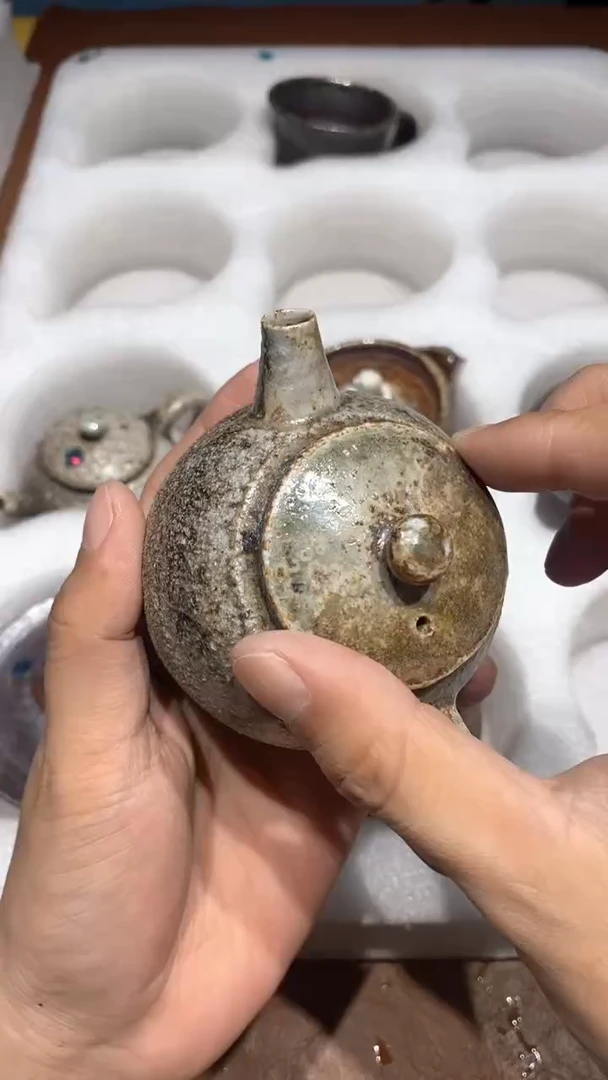 奢瓷/瑞寅柴烧茶器（壶）231