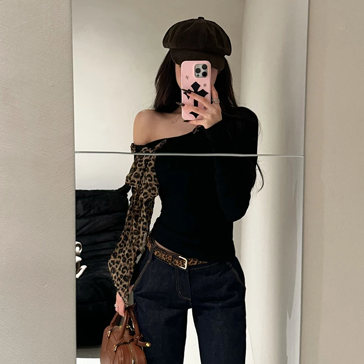 复古豹纹大开领丝巾短款针织衫性感一字肩长袖打底修身显瘦上衣女
