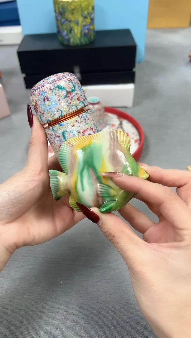 【闪购商品】瓷片新号开播不计成本欢迎点菜！