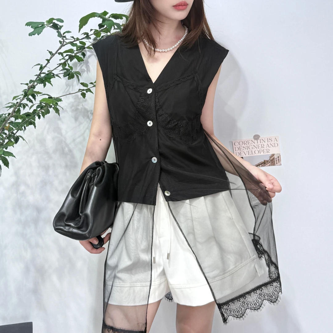 2529#欧洲站春季新款韩版时尚百搭V领宽松拼接蕾丝网纱马甲女上衣