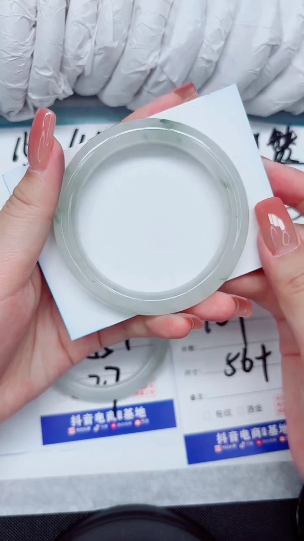 石英质玉手镯未镶嵌169-56