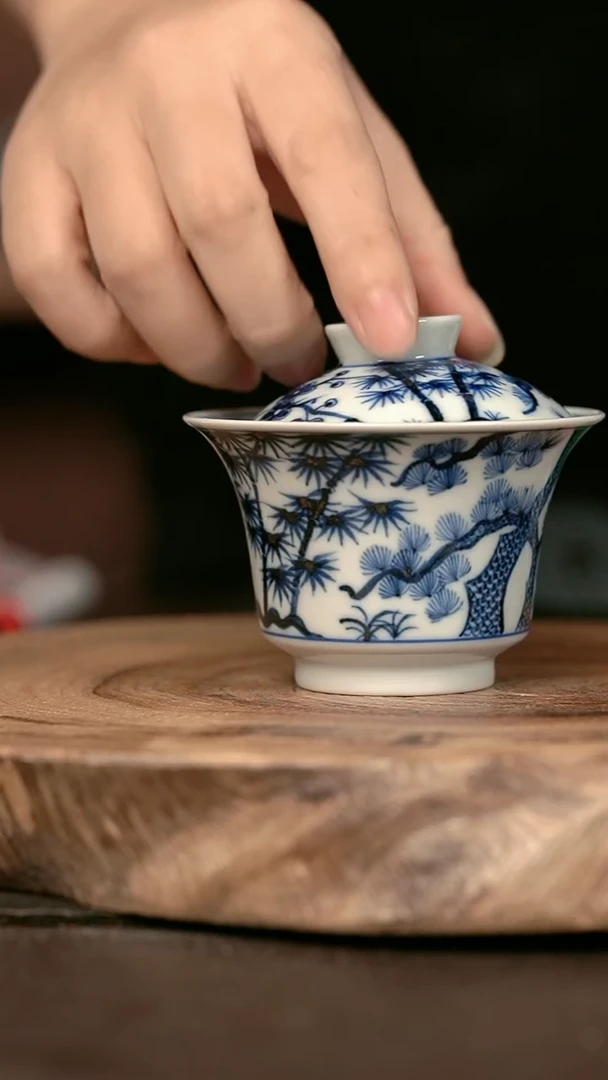 手绘手绘高温现代瓷  气  松竹梅小马蹄100C