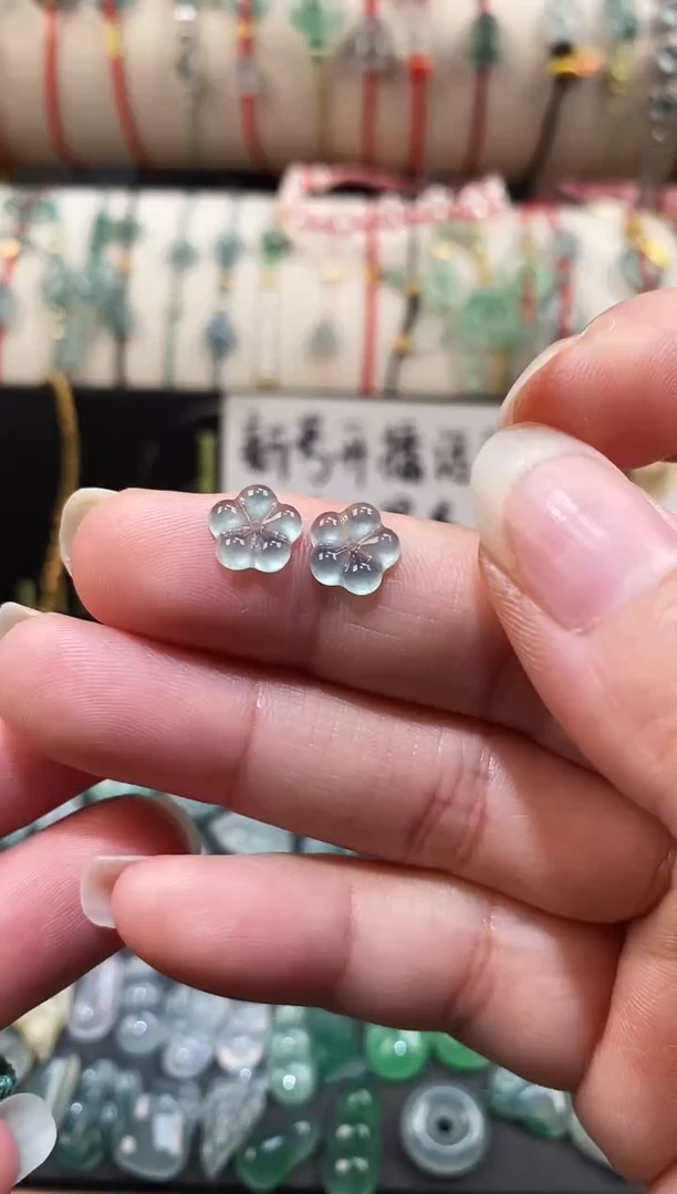 翡翠散珠小花裸石