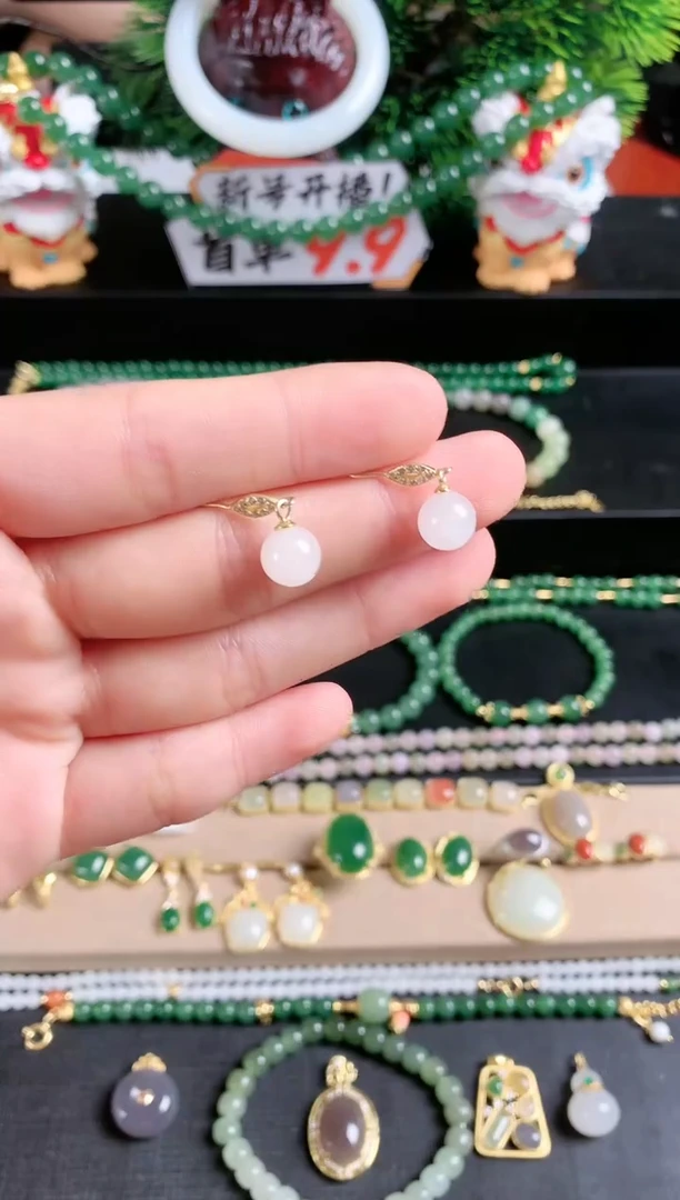 银S925镶嵌和田玉耳饰1