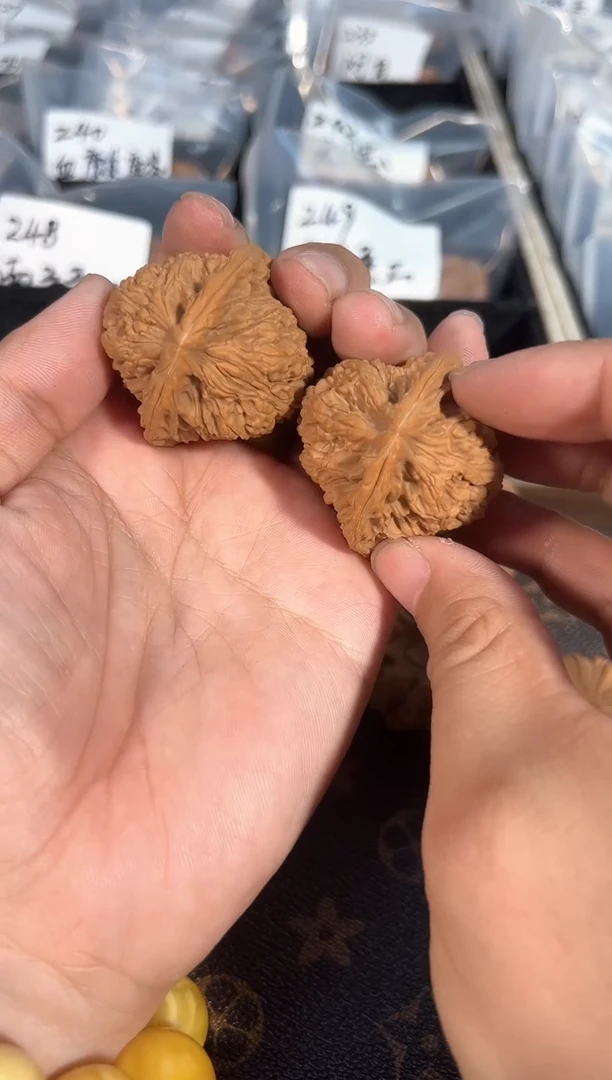 把件核桃全品无修南疆石核桃