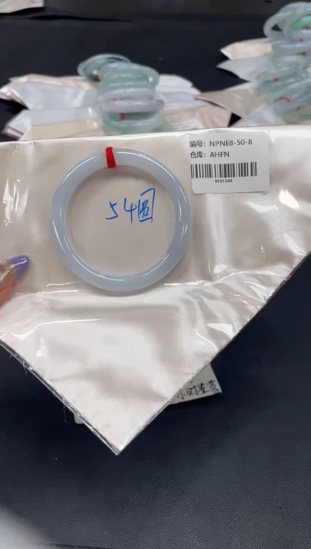 未镶嵌手镯翡翠翡翠手镯