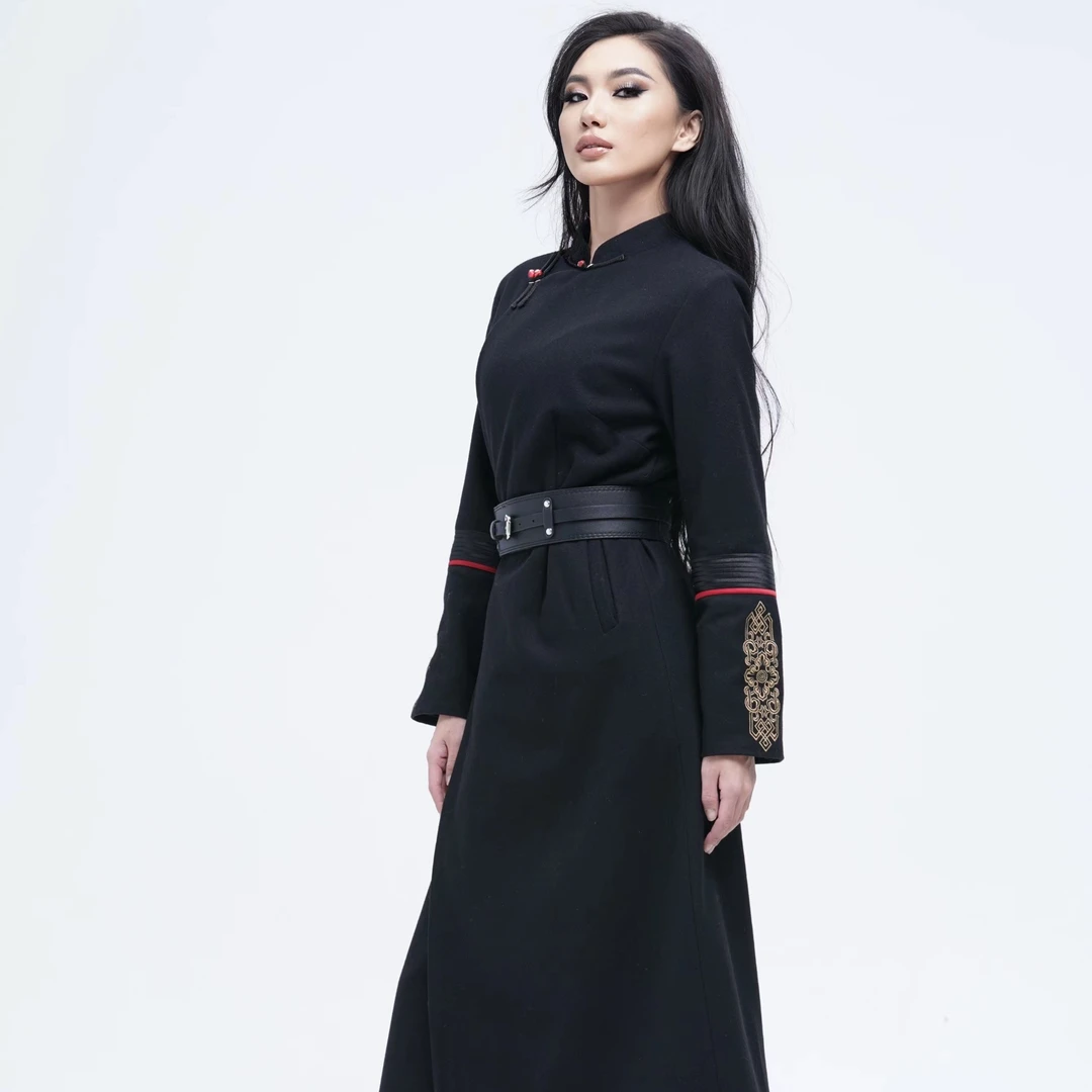 【戴尔玛精品服饰3】春秋新款气质时尚女士刺绣大衣X6041