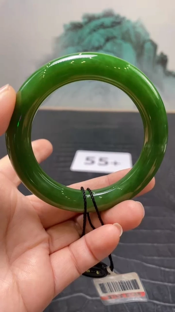未镶嵌手镯和田玉（碧玉）a****s55+