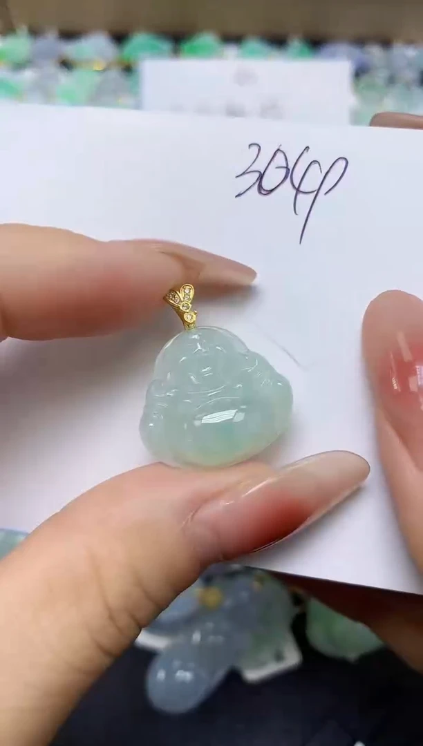 翡翠未镶嵌颈饰 天然缅甸翡翠A货