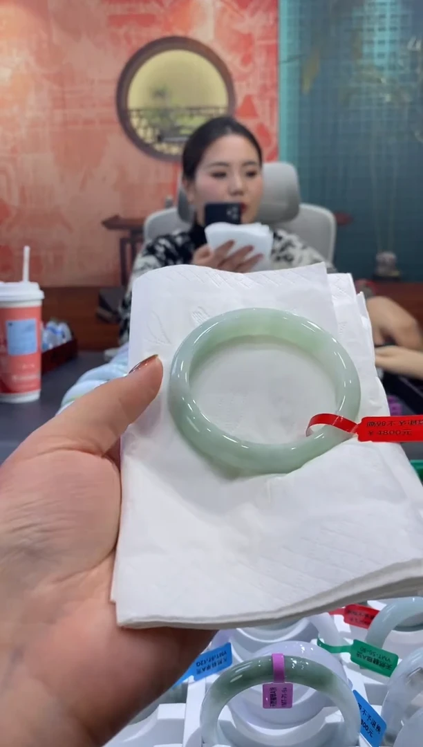 未镶嵌手镯翡翠多人000015754