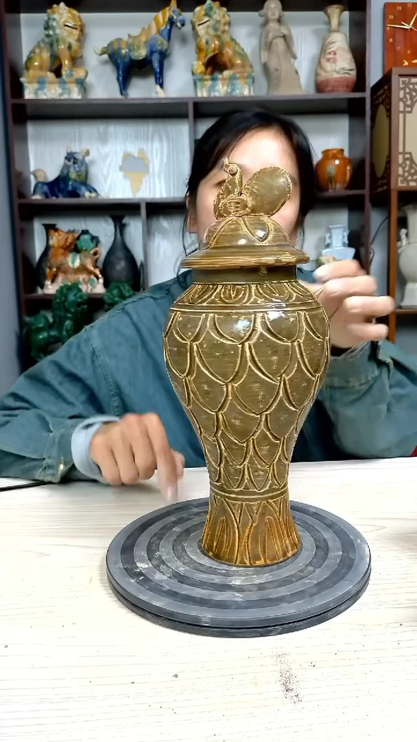 经典精美复古风格瓷器
