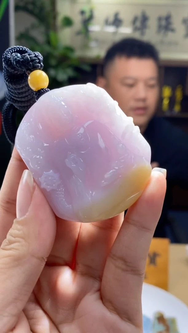 定制翡翠未镶嵌挂件