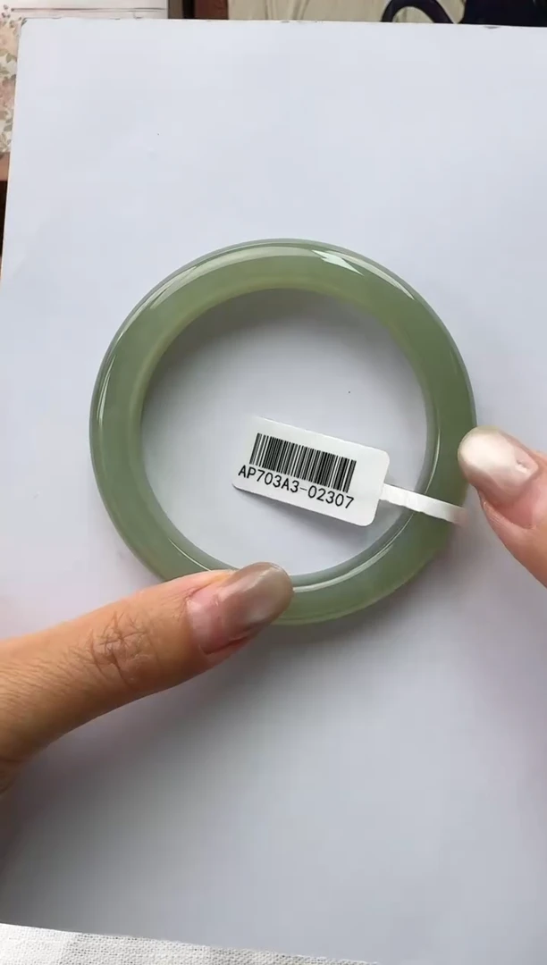 未镶嵌手镯和田玉57