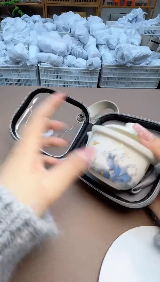 【闪购商品】摆件瓷制品S1111111111111