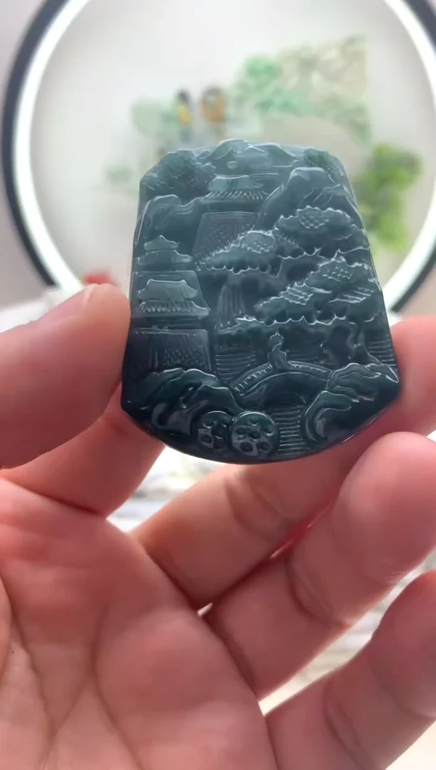 颈饰未镶嵌翡翠山水