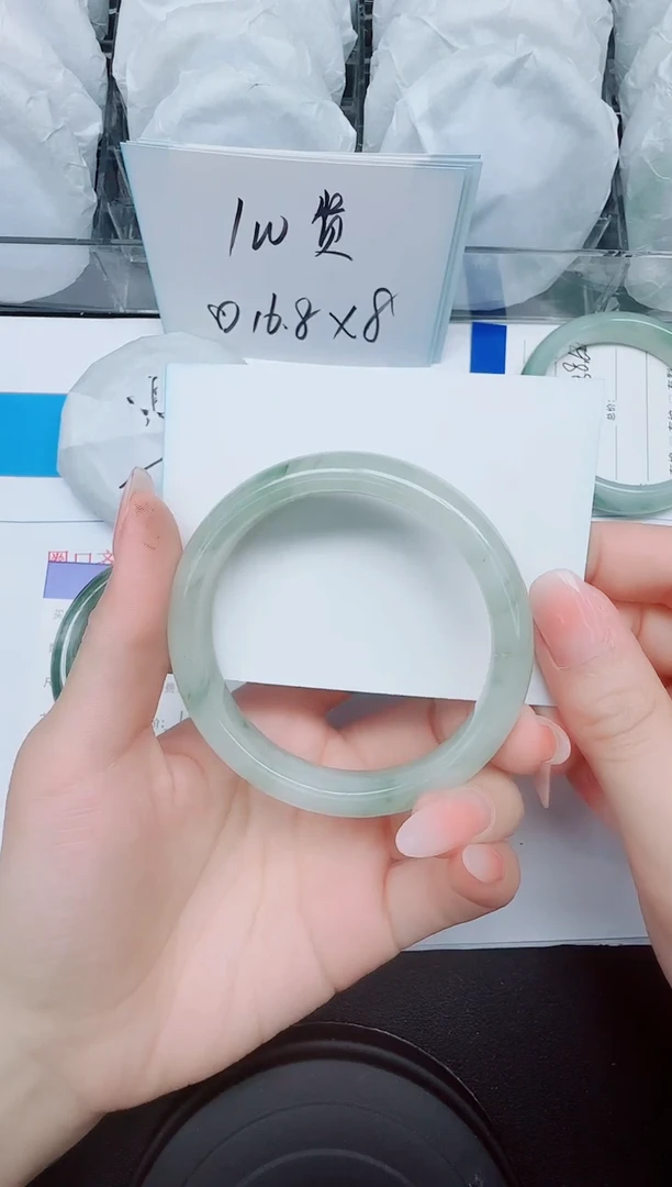 石英质玉手镯未镶嵌282/60.3