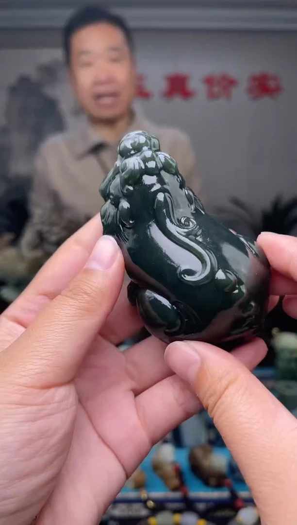 未镶嵌和田玉挂件1