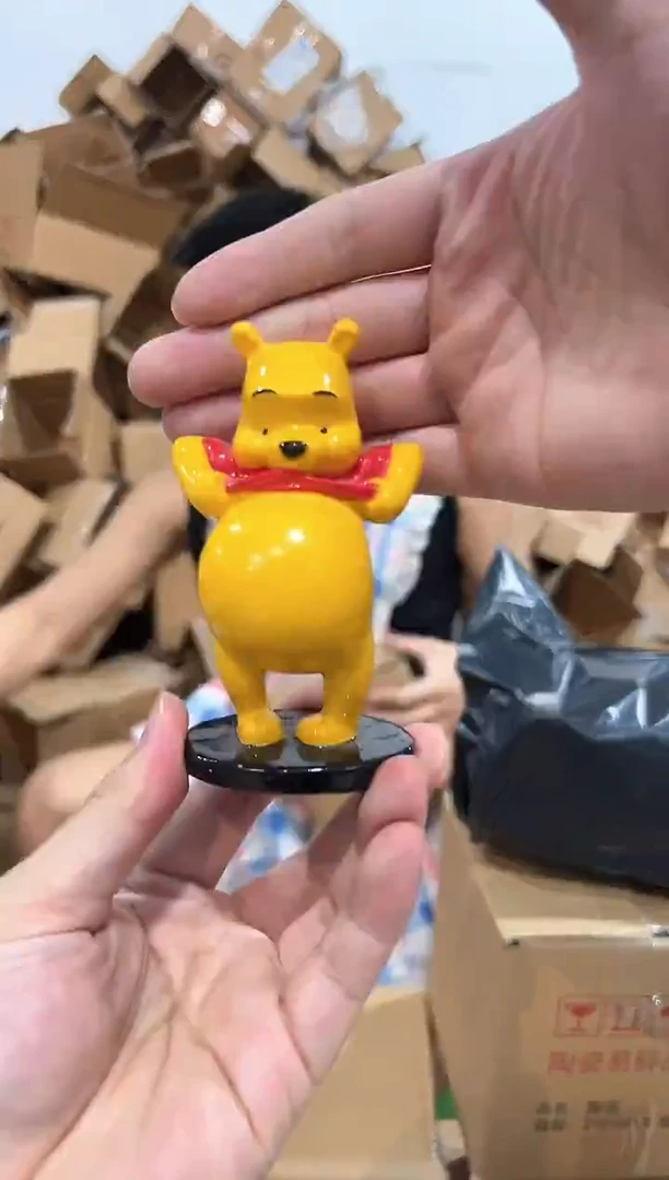 瓷片大肚子维尼小摆件 树脂
