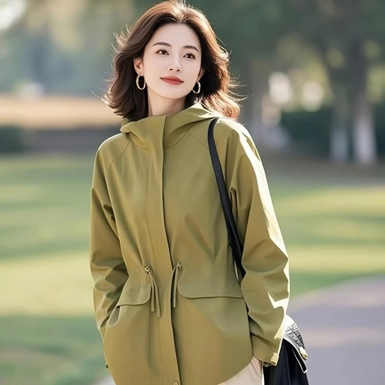 2025年早春装新款独特超好看减龄漂亮洋气小个子休闲绿色外套女