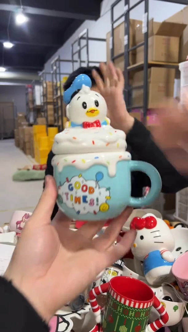 【闪购商品】杯原盒松松造型唐老鸭带盖杯