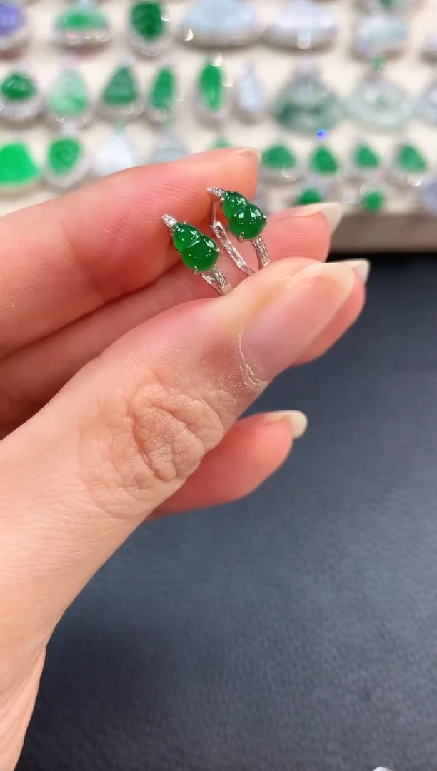 【闪购商品】翡翠耳饰18K金镶嵌b23多样性一件发货