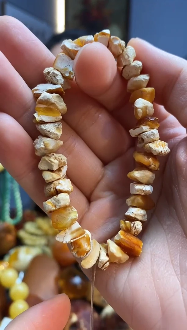 琥珀颈饰未镶嵌手串