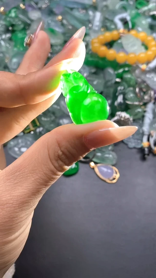 颈饰未镶嵌翡翠(配扣头多样性发其一）170