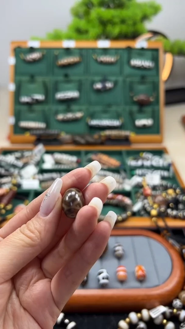 玛瑙/玉髓（覆膜）颈饰未镶嵌48（微瑕随机发货）