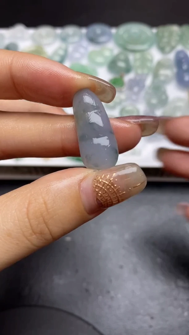 【闪购商品】定制翡翠未镶嵌翡翠毛货~