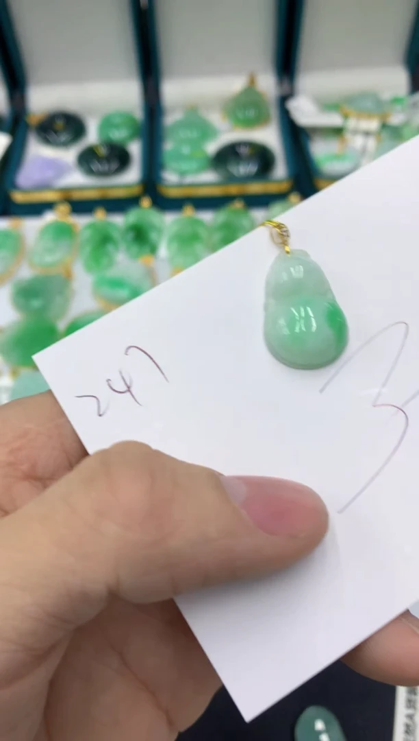 【闪购商品】翡翠颈饰18K金镶嵌1111111111