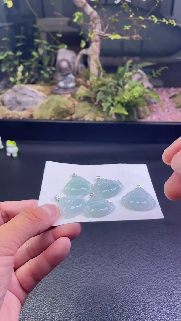 翡翠18K金镶嵌颈饰5484-A71442佛公多样性发其一