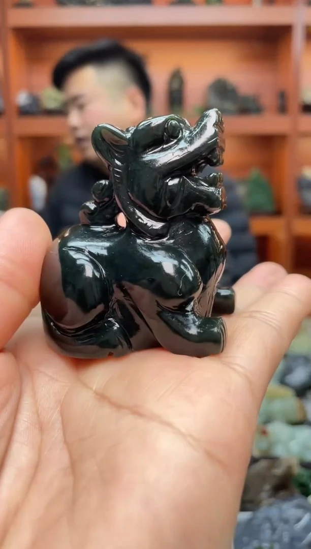 未镶嵌和田玉把件1