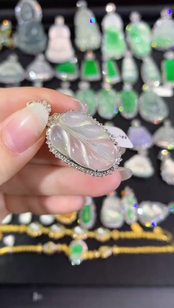 吊坠(不含链)18K金镶嵌翡翠12-叶子